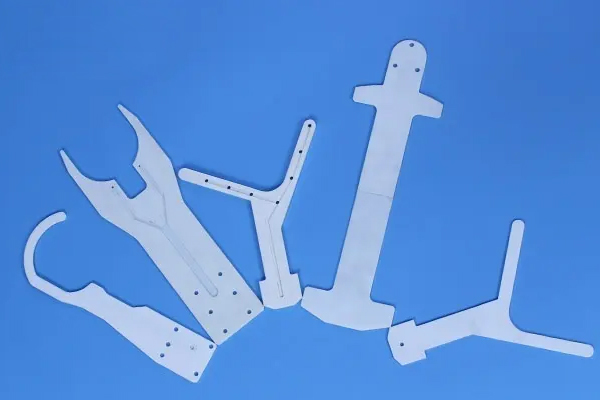 陶瓷吸片激光切割打孔設備—陶瓷激光切割機 陶瓷吸片激光切割打孔設備—陶瓷激光切割機