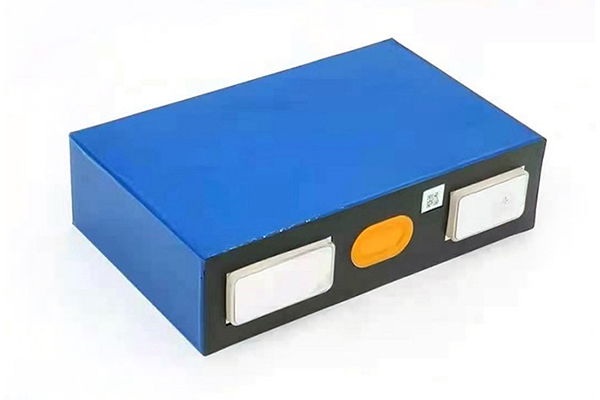 激光清洗動(dòng)力電池表面藍(lán)膜，助力電池行業(yè)高速發(fā)展